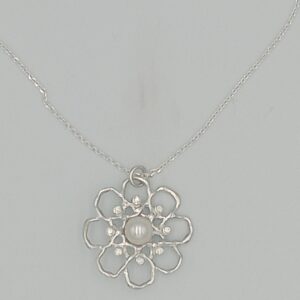 Arabesque pendant